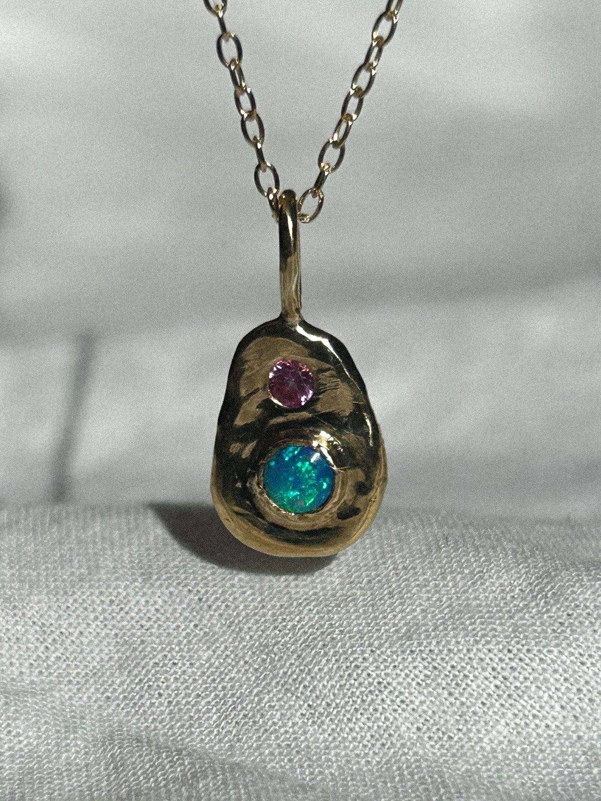 Domino Pebble Pendant I