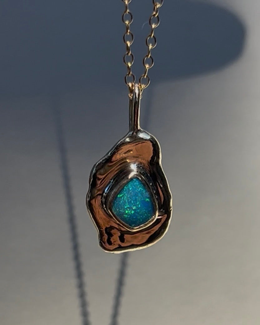 Pebble Pendant XI