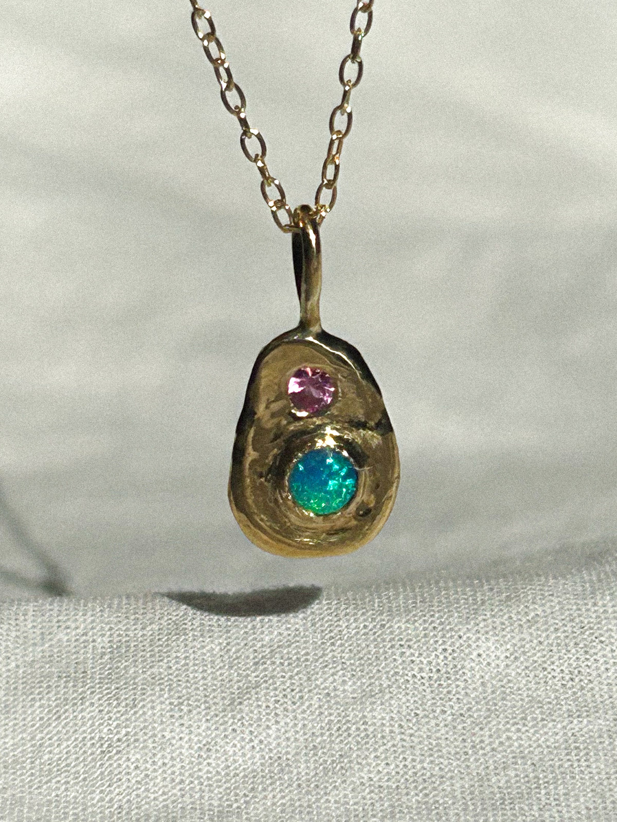 Domino Pebble Pendant I